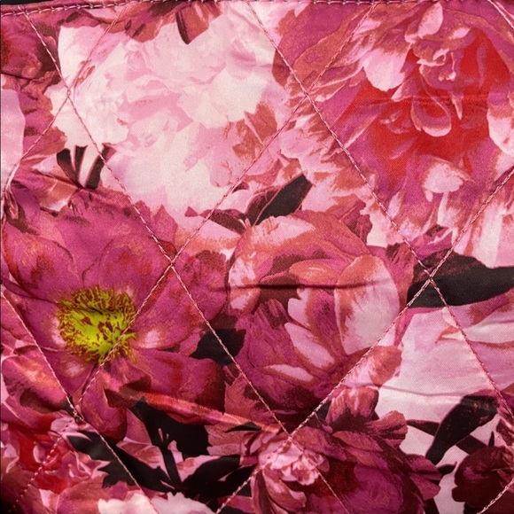 NWT Victoria’s Secret Quilted Floral Overnight or Tote Bag - Picture 5 of 8
